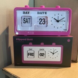 Typo Retro Flip Clock New In Box
